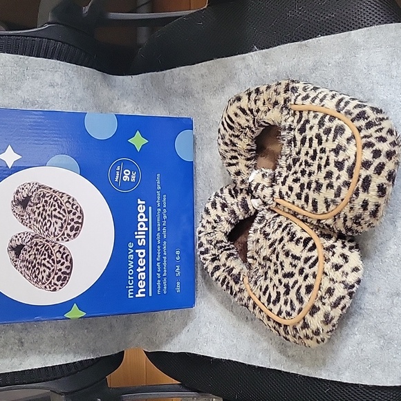 Microwave Heated Slipper NIB - Picture 2 of 5